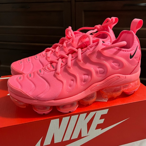 AIR VAPORMAX PLUS  / SUNSET PULSE, BLACK GREST URCEN COUGNER SOLER PLA.SE/NOR - Picture 7 of 9